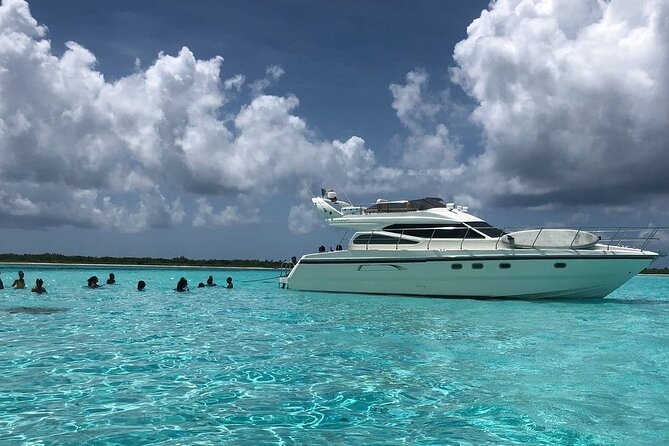 2 Hour Sunset - 47' Azimut, Tulum, Playa del Carmen, Riviera Maya - Why this 6:00 pm sunset cruise feels so easy in the Riviera Maya