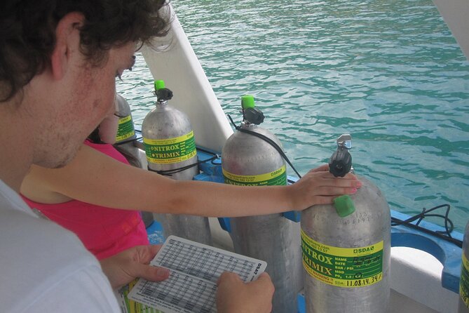 2 Tank Boat Dives for Certified Divers - Getting on the Boat: Pickup, Start Point, and the Real Timing