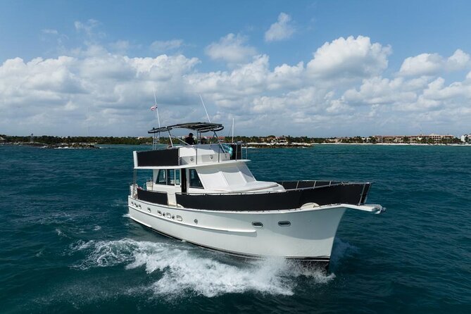 3 Hours - 53' Hatteras - Tulum, Playa Del Carmen, Riviera Maya - A 3-hour yacht day on the Riviera Maya, built for deck time