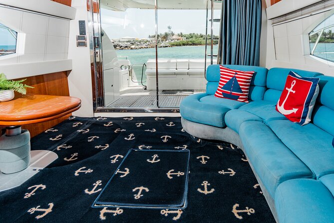 4 Hour 50' Azimut Yacht All-Inclusive in Tulum & Playa del Carmen - Ceviche Lunch and Fresh Guacamole, Served While You’re on the Move