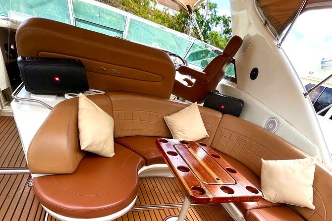 4 hours - Private 48ft Yacht all inclusive in Tulum and Playa del Carmen - Crew Service, Celebrations, and the Human Touch