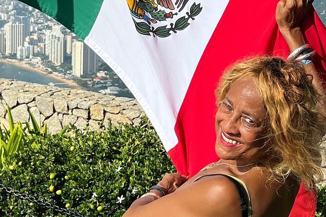 4 or 6Hr Discover Acapulco With a Fun Guide, Diver Show,Mex Lunch - Stop 3: Los Flamingos Hotel, Hollywood-era Acapulco, and the Coco Loco bar trick