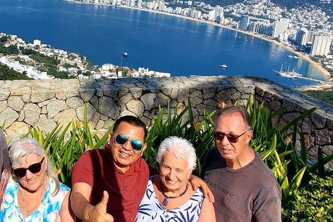 4 or 6Hr Discover Acapulco With a Fun Guide, Diver Show,Mex Lunch - Stop 5 optional Old Acapulco silver and opal shopping