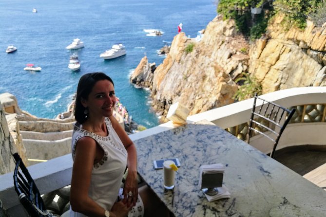 4Hrs Small Group Half Day City Tour with Lunch at High Divers - Capilla de la Paz: the bay view that sets the tone