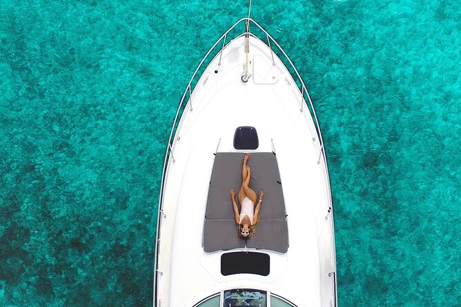 5-Hour Private 40' Yacht 2-Stop Tour to In-Ha reef with Food, Drinks & Snorkel - Crew names you’ll see mentioned, and why it matters