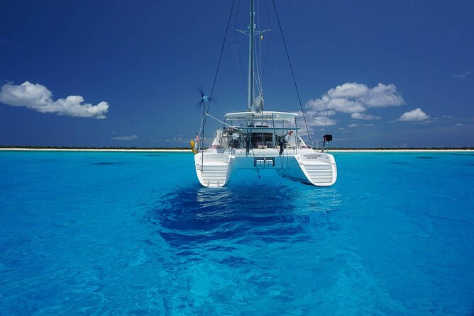 5H Private 40'Catamaran All-Inclusive in Tulum & Playa del Carmen - A private 40-foot catamaran in Puerto Aventuras, and what that means for your day