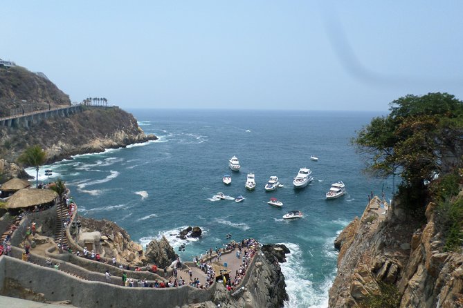 Acapulco City Tour - How the Small-Group Schedule Flows From Views to Show
