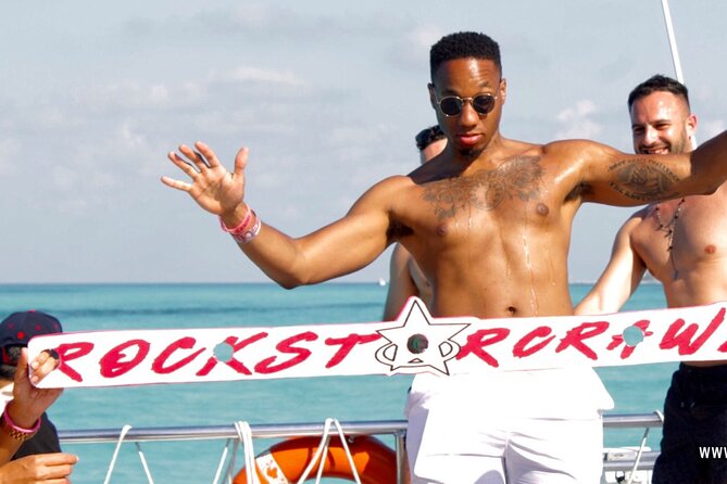 Adults only Hip Hop Sessions Boat Party Cancun - Adult-Only Vibes: Fun, Social, and Kept in Check