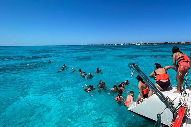 All Inclusive Isla Mujeres Catamaran - The Beach Club Block: Buffet, Open Bar, and a Real Choice