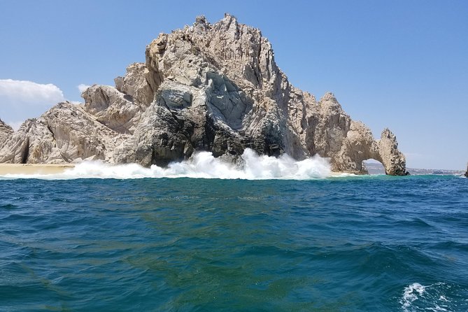 Arch Tour with Amazing Captain in Cabo San Lucas - The route that fills 45 minutes: sea lions, caves, rocks, and the Arch