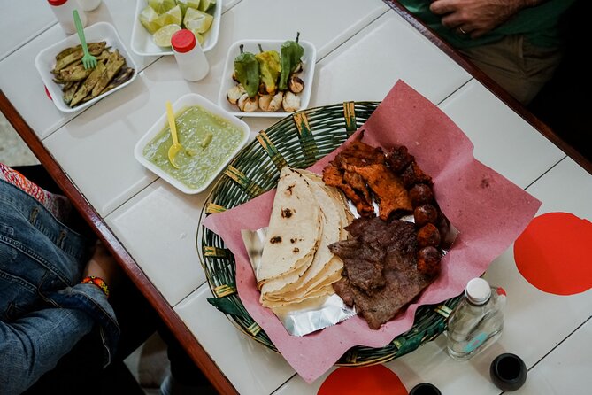AUTHENTIC OAXACA CULTURAL FOOD TOUR, eat like a local. - Andador de Macedonia Alcala: walking at human speed through everyday Oaxaca