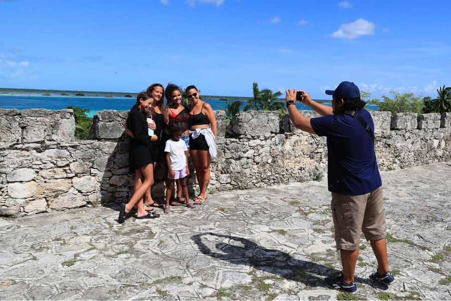Bacalar: Lagoon, Pirate Canal, Stromatolite Day Trip w/Lunch - Canal de los Piratas: the story part that makes the boat ride worth it