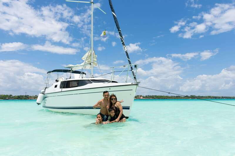 Bacalar: Private Sailboat Tour with Lagoon Swimming - South end cruising and mangrove swimming where it feels calmer