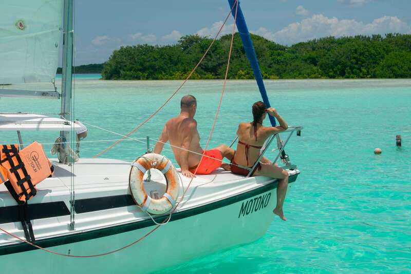 Bacalar: Private Sailboat Tour with Lagoon Swimming - The optional sailing lesson, and what it means in practice
