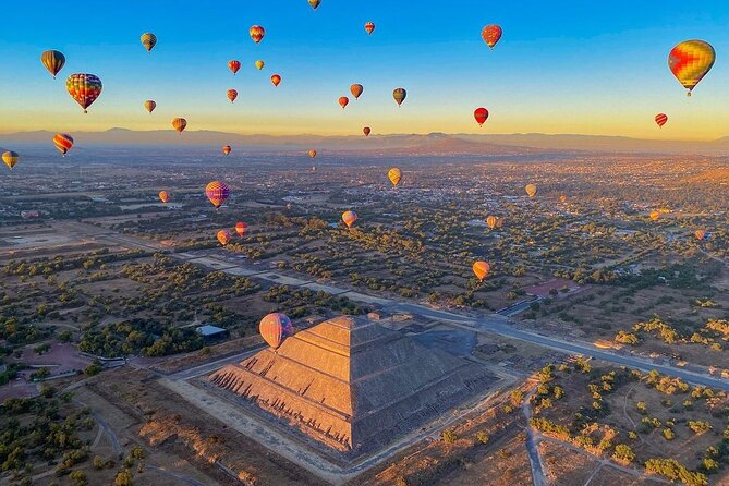Balloon flight + Breakfast in cave + Pyramids + Pick up CDMX. - Pickup in CDMX: fast, early, and not the time to be late