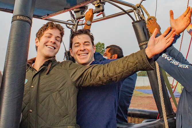 Balloon flight + Breakfast in cave + Pyramids + Pick up CDMX. - The balloon flight itself: views, timing, and the toast after landing
