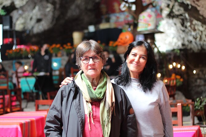 Balloon flight + Breakfast in cave + Pyramids + Pick up CDMX. - Breakfast in a natural cave at La Cueva Teotihuacán