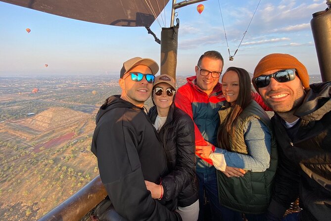 Balloon flight in Teotihuacán from Mexico City - Why A Teotihuacan Balloon Can Feel Like Magic (And Not Just a Tour)