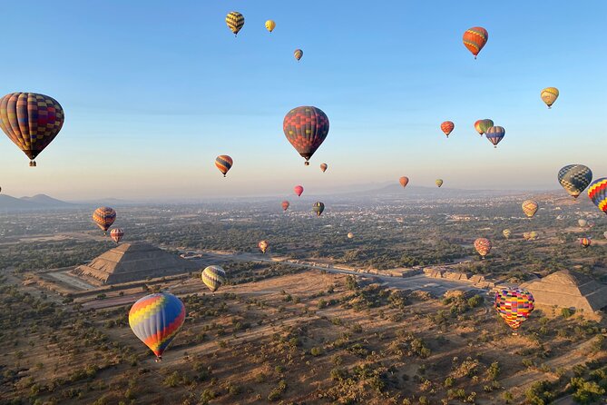 Balloon flight in Teotihuacan from Mexico City - Why sunrise ballooning over Teotihuacan is such a good idea
