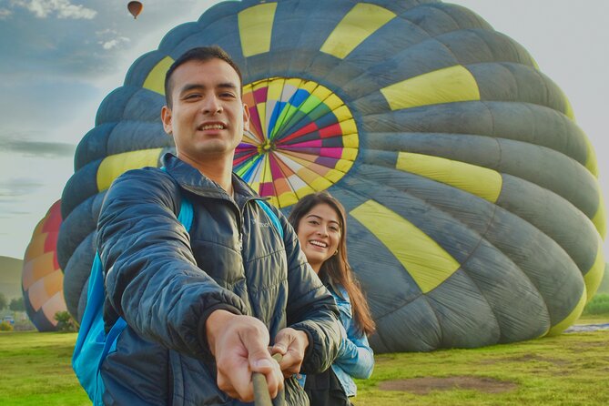 Balloon flight + pick up in CDMX + Breakfast in Cave + Pyramids - Coffee, balloon prep, and the takeoff reality check