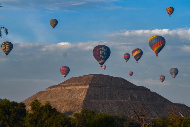 Balloon flight + pick up in CDMX + Breakfast in Cave + Teotihuacan - Tlalocan crafts and the tasting stop: culture, plus a warning about “shop time”
