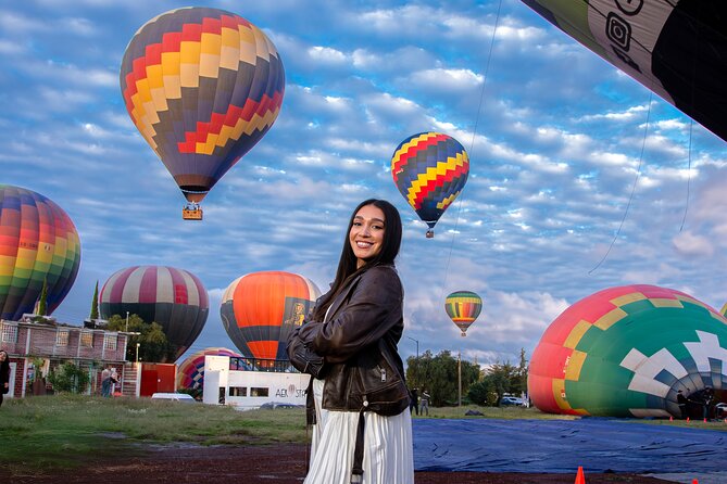 Balloon flight + pick up in CDMX + Breakfast in Cave + Teotihuacan - Mexico City pickup and the early start, without the hassle