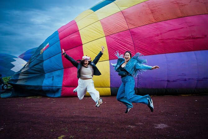 Balloon Flight with Breakfast in a Natural Cave and Transportation from CDMX - Landing Ceremony: Toast With the Pilot and Your Flight Certificate