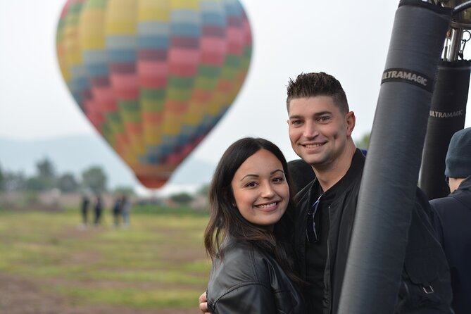 Balloon Flight with Breakfast in Cave and Pyramids of Teotihuacan - Coffee, balloon check-in, and the waiting game