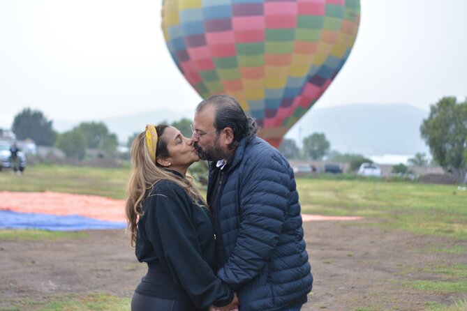 Balloon Flight with Breakfast in Cave and Pyramids of Teotihuacan - After landing: toast, certificate, and what happens next