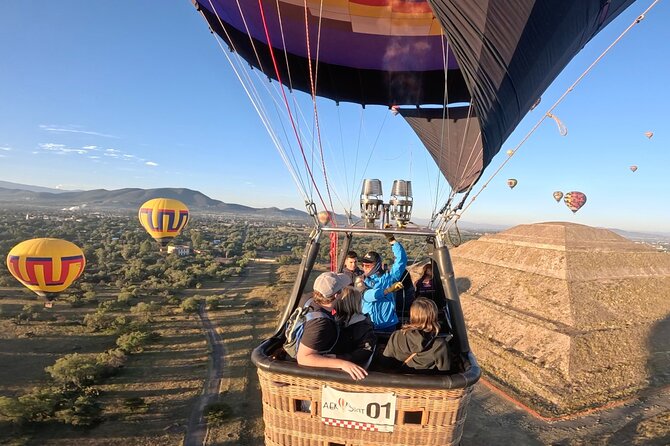 Balloon flight with breakfast in Cave and Pyramids tour from CDMX - Teotihuacán Archaeological Zone: Quetzalcoatl Temple, Museum Time, and Real Walking