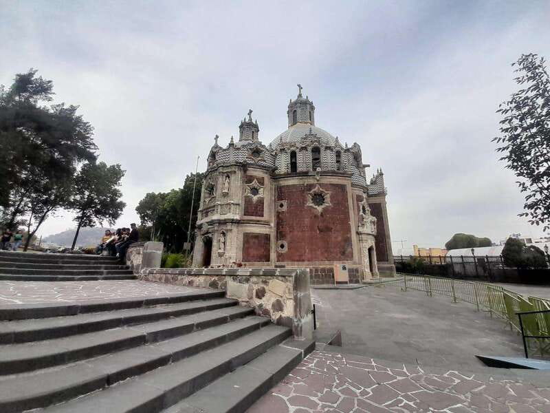 Basilica de Guadalupe: Complete Walking Tour - Practical tips: what to bring, what not to wear, and how to handle the crowds