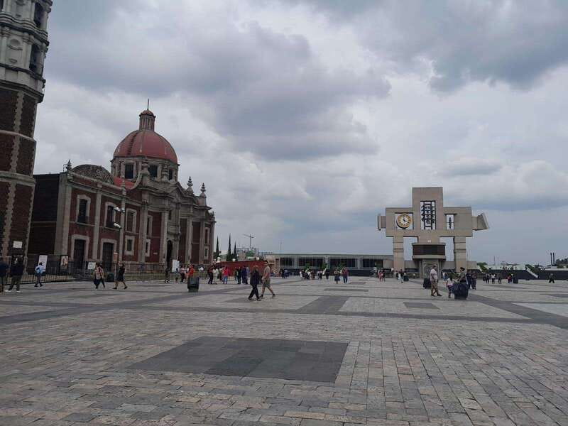 Basilica de Guadalupe: Complete Walking Tour - Why the Basilica de Guadalupe complex works best on foot