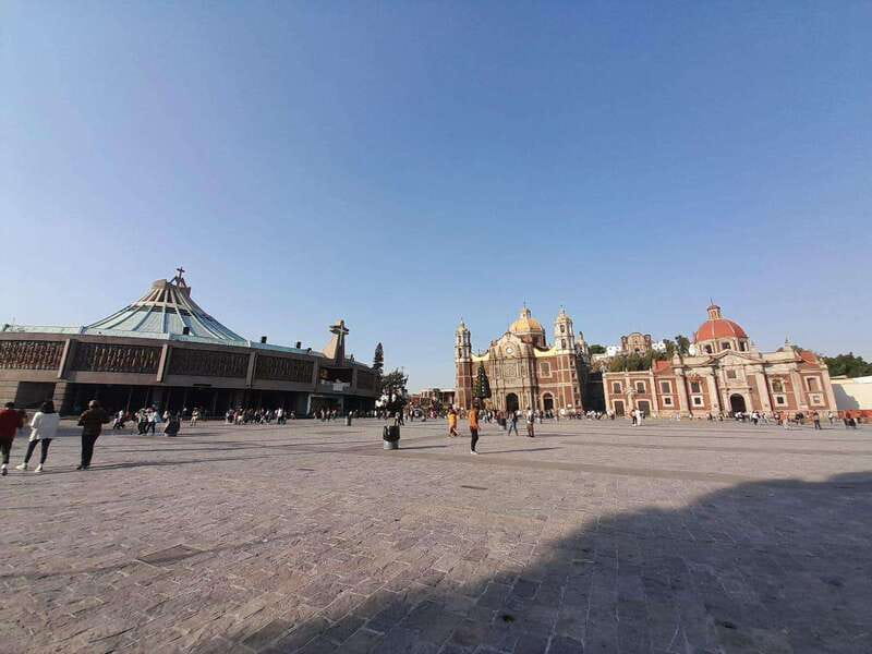 Basilica de Guadalupe: Complete Walking Tour - The walk ends on Calzada de Guadalupe, where shopping is part of the ritual