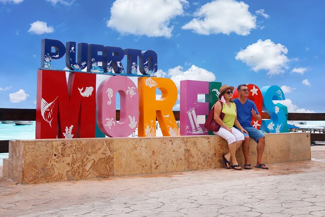 Beachside Tacos & Town Tour with Tequila Tasting From Cancun - Mercado de Artesanias: Souvenirs, Local Hustle, and a Quick Browse Window