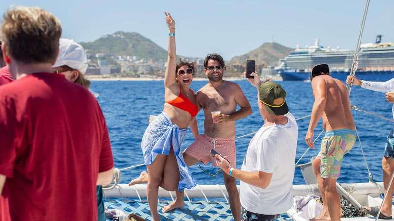 Cabo San Lucas: 4-Hour Snorkeling Cruise with Open Bar - Sailing past Lover’s Beach, The Arch, and Sea Lions before the snorkel stop