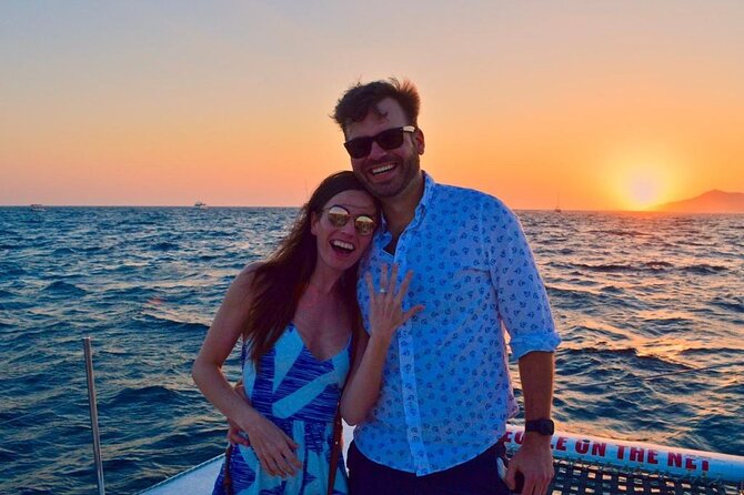 Cabo San Lucas Sunset Cruise with Unlimitted Drinks - First Look: What this Cabo sunset cruise is really like