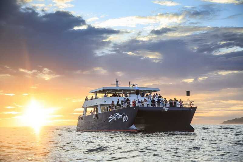Cabo San Lucas: Sunset Dinner Cruise - Lover’s Beach, Pelican’s Rock, and Neptune’s Finger