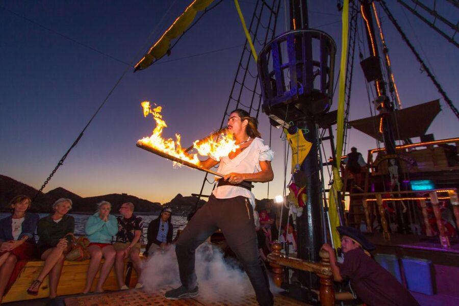 Cabo San Lucas: Sunset Pirate Ship Cruise with Dinner Show - Dinner and open bar while the sunset takes over