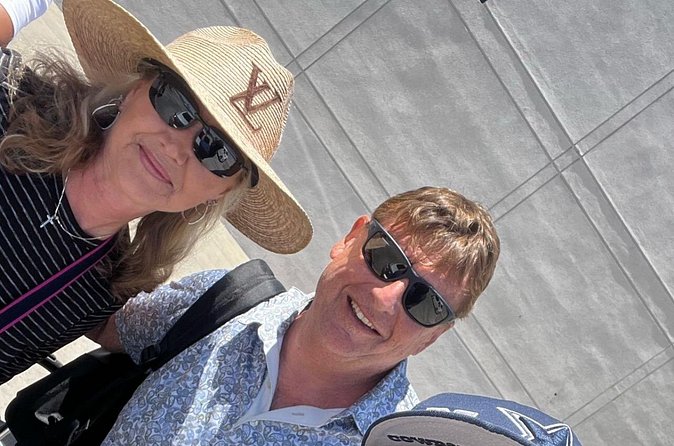 CABOAirport PRIVATE CAR To Cabo Resorts AREA up To 3 pax One Way - Who This Transfer Fits Best (and Who Should Think Twice)