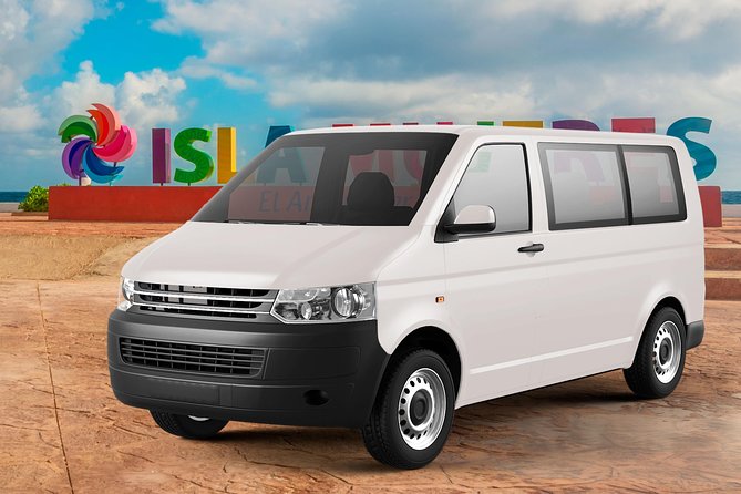 Cancun Airport-Hotel Shuttle Transportation - Entering the Cancun airport flow, where your shuttle actually starts