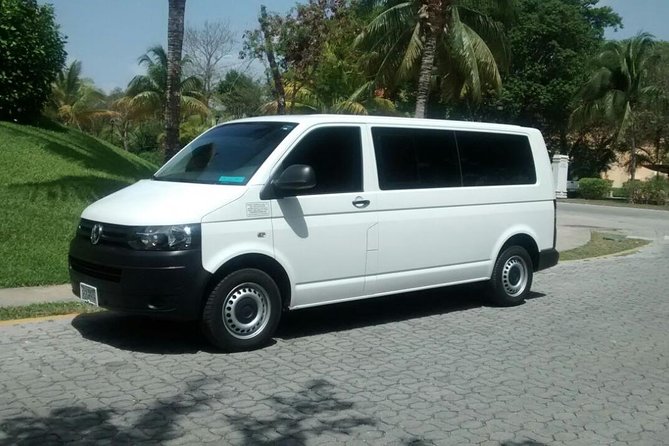 Cancun Airport Private Transfer to Hotels - Price and Value for a Group of Up to Seven