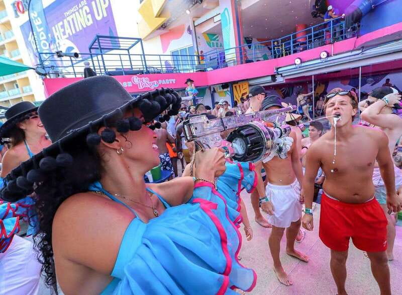Cancún: Coco Bongo Beach Party Experience - Wheelchair Access and Practical Comfort Notes