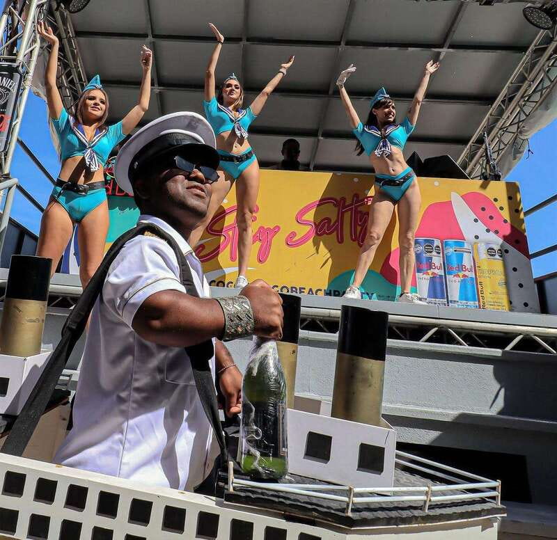 Cancún: Coco Bongo Beach Party Experience - The Shows, DJs, and Crowd Moments You Should Plan Around
