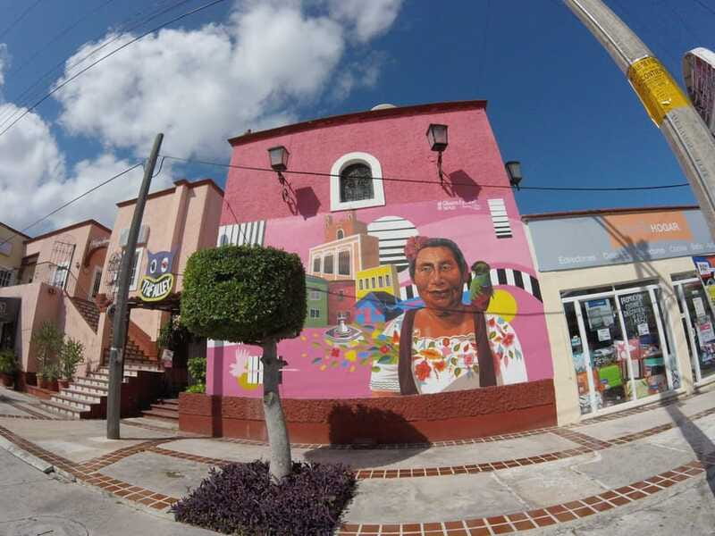 Cancun: Guided City Tour with Shopping by Double Decker Bus - Guides Matter, and Some Departures Have Kind, Attentive Staff
