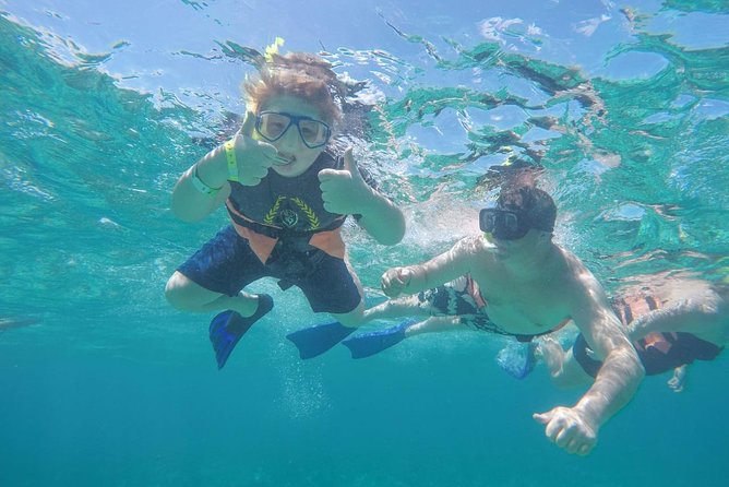 Cancun Half-Day Sailing Catamaran Cruise to Isla Mujeres - Food and Drinks on Board: The Open Bar Party Factor