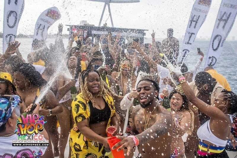 Cancun: Hip Hop Sessions Party Boat Cruise - Food and comfort on a 3-hour cruise