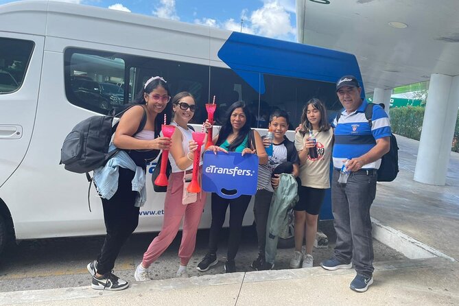 Cancun Hotel Zone Private Transfer From and To Cancun Airport - Meeting points and communication: the system that’s supposed to work