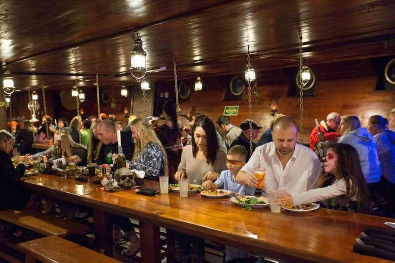 Cancún: Jolly Roger Pirate Dinner Cruise 2025 - Live music, dancing, and the fireworks finale