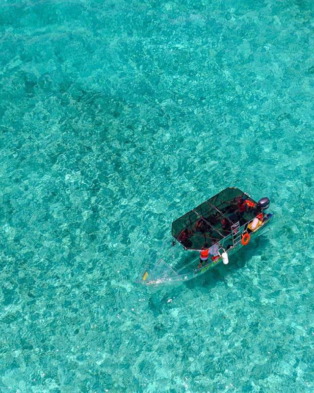Cancún: Nichupté Lagoon Transparent Boat Tour with Drinks - Marine Life Spotting: What You Can Hope to See (and What Changes It)