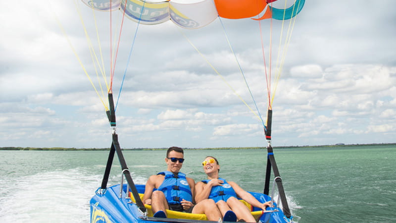Cancún: Skyrider Parasailing Experience - Entering the Aquaworld Cancún check-in flow, and why 30 minutes early helps